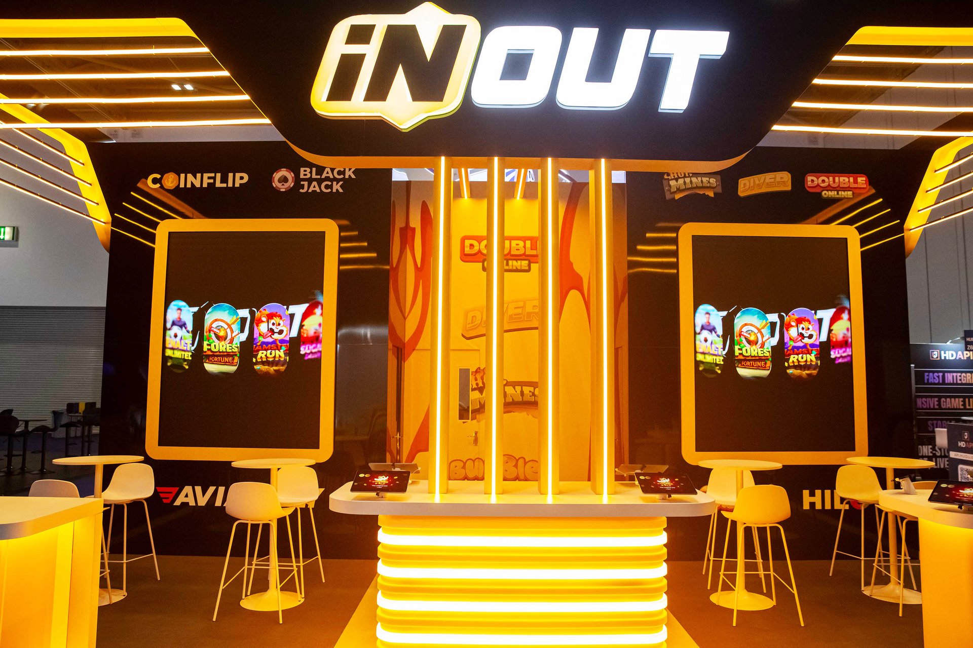 Inout Igb London exhibition stand design