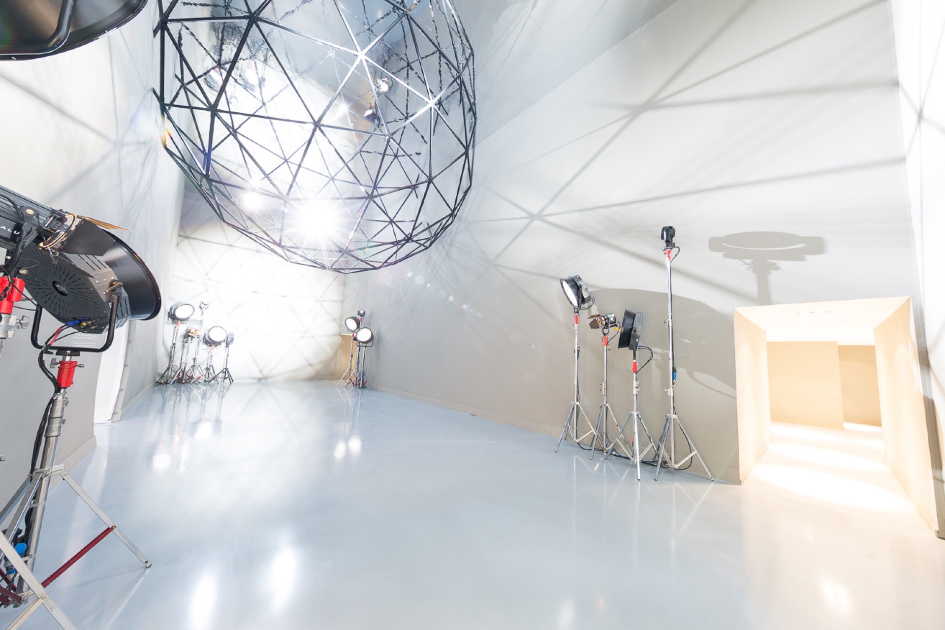 Louis Vuitton Series 3 Exhibition exhibition stand