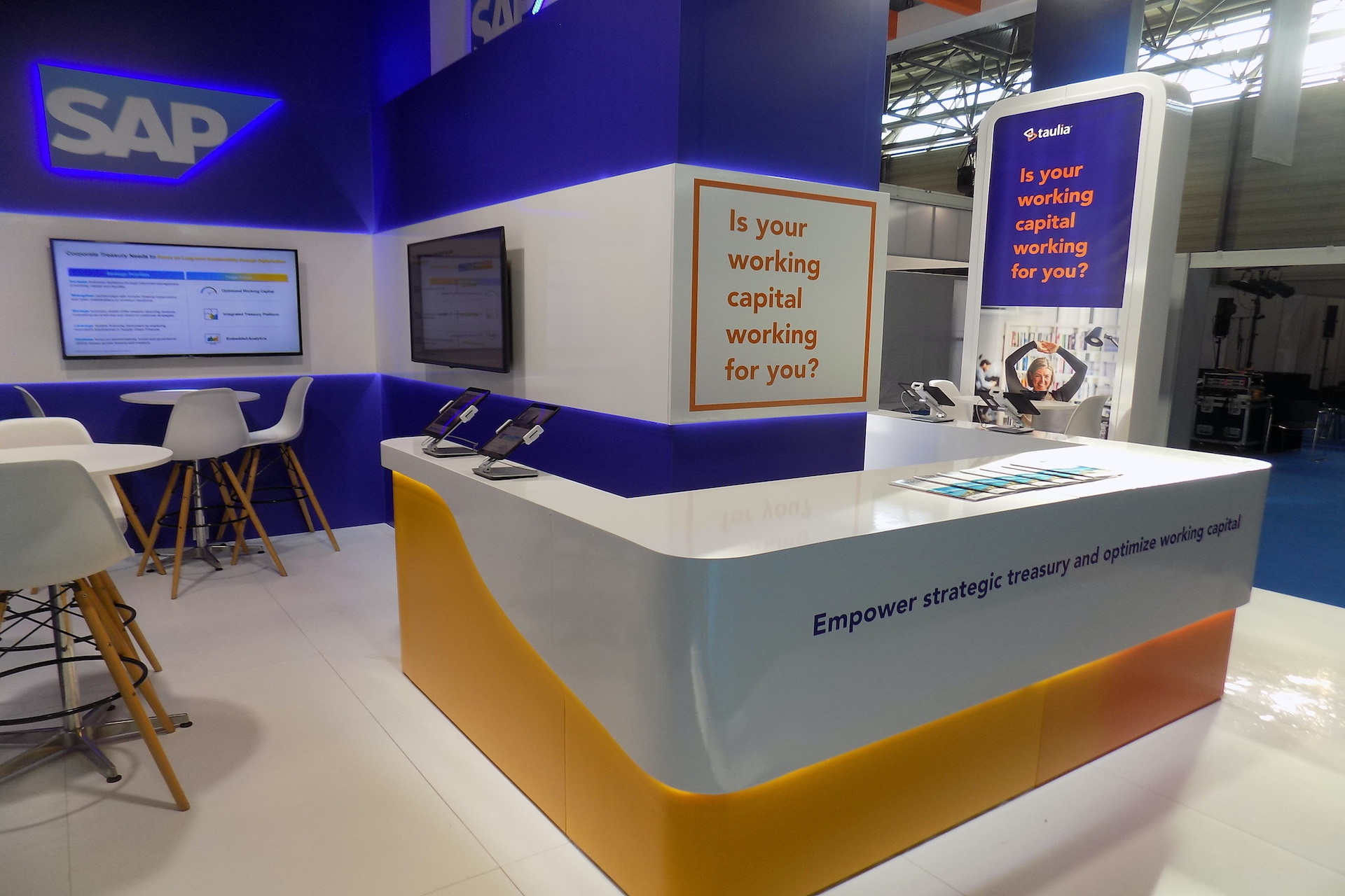Taulia & SAP EuroFinance Vienna 2022 exhibition stand